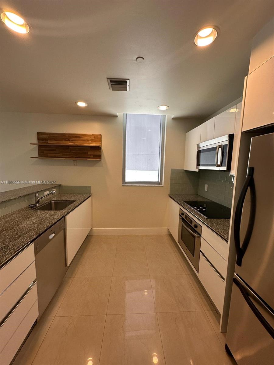 1050 Brickell Ave # 202, Miami Unit: 202