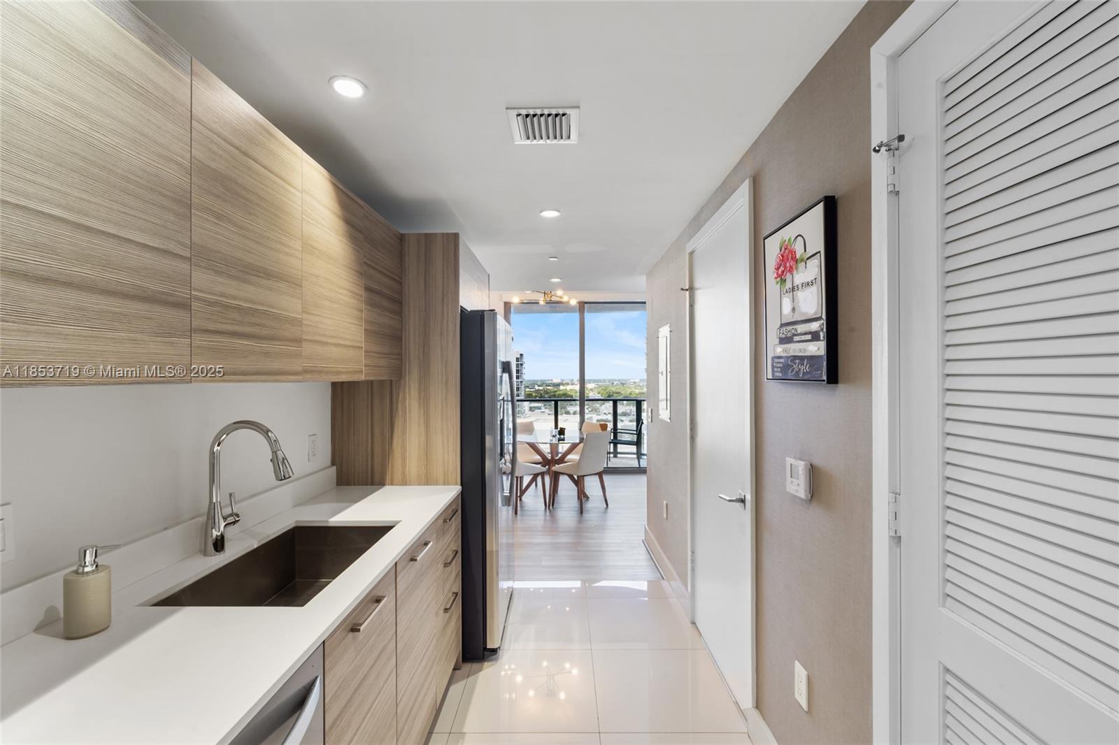 121 NE 34th St # 1715