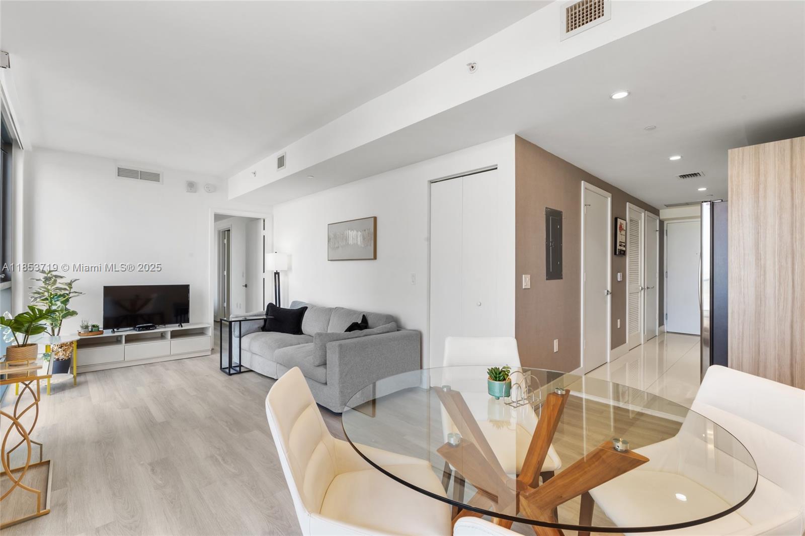 121 NE 34th St # 1715