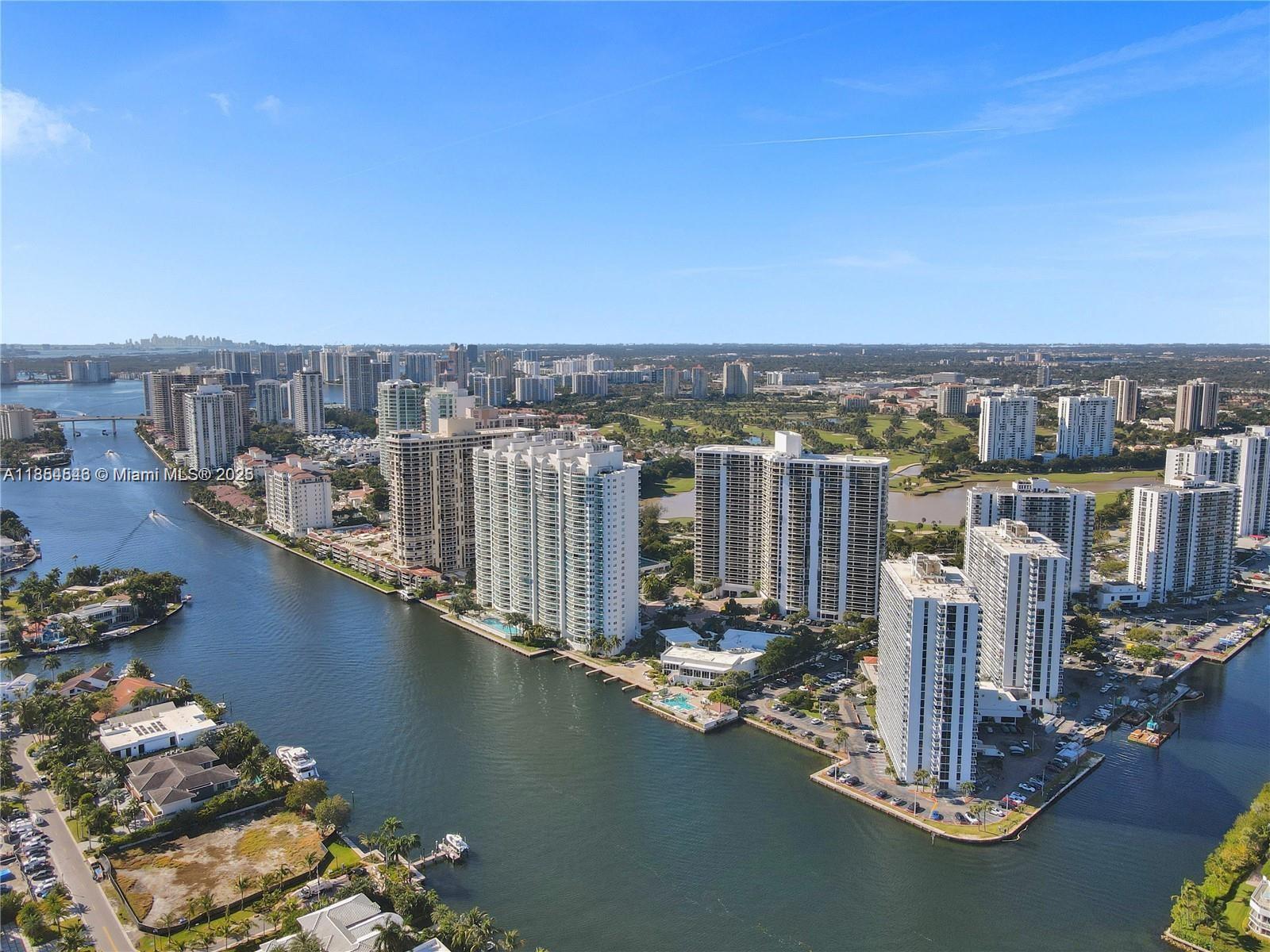 20281 E Country Club Dr # 1008