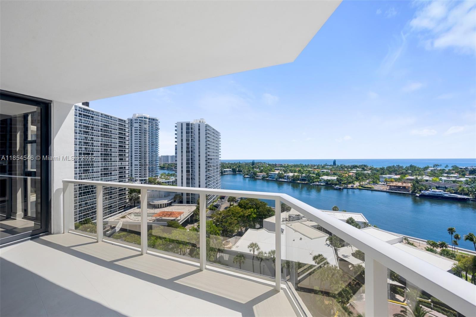 20281 E Country Club Dr # 1008