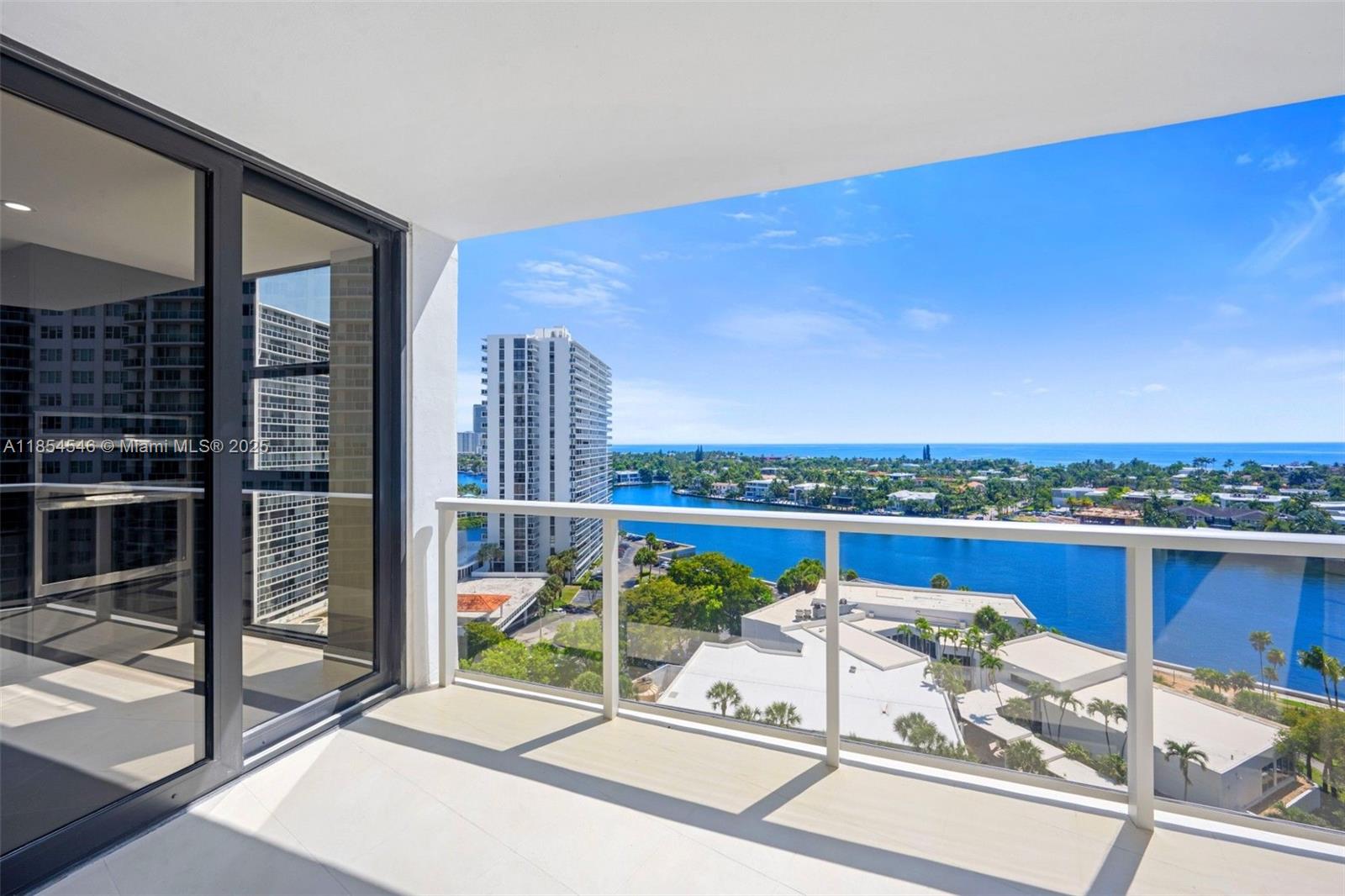 20281 E Country Club Dr # 1008