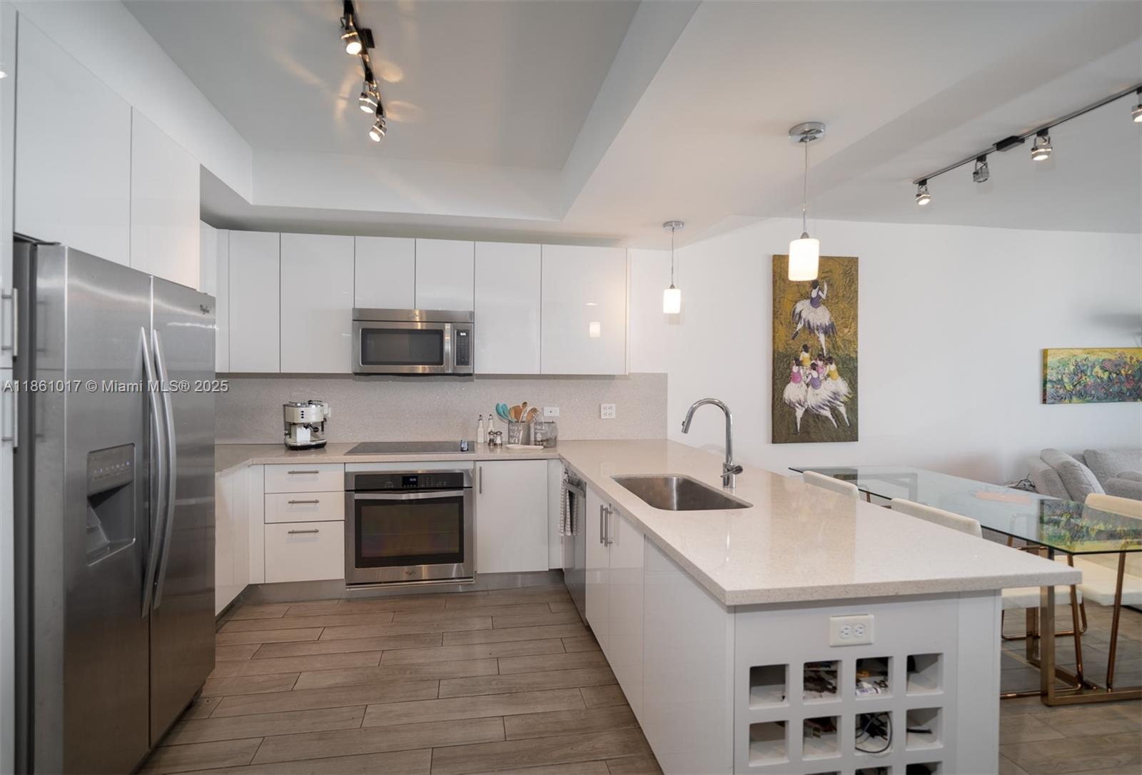 999 SW 1st Ave # 1909