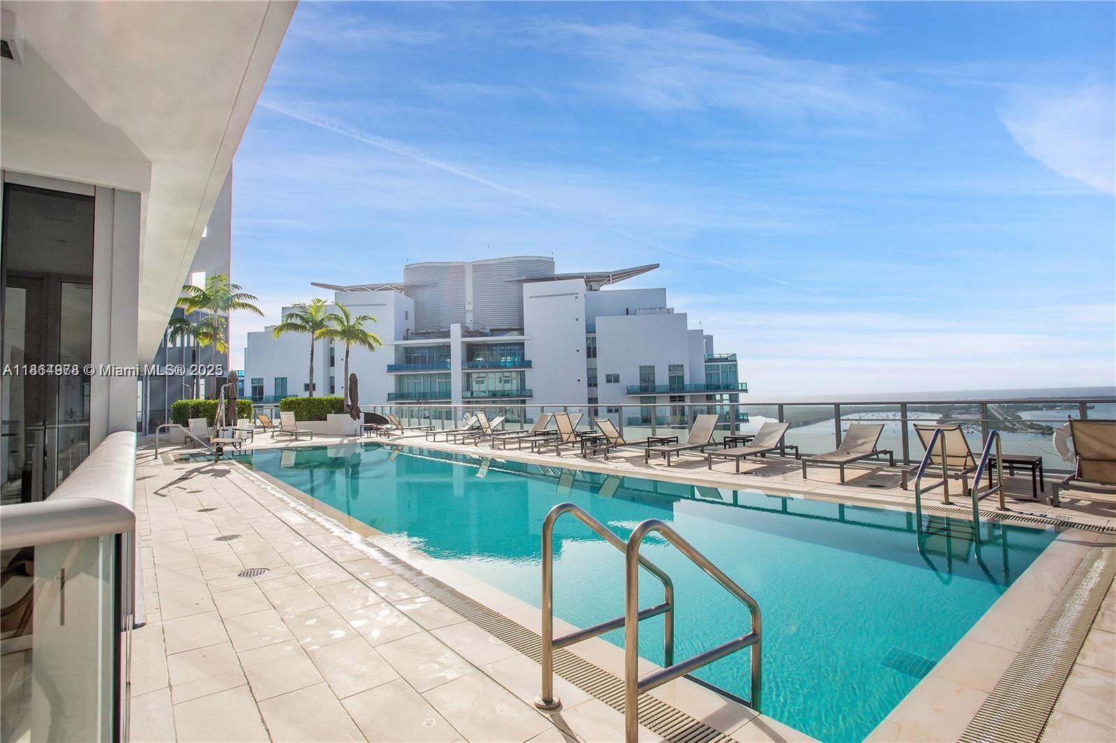 1300 Brickell Bay Dr # 1909