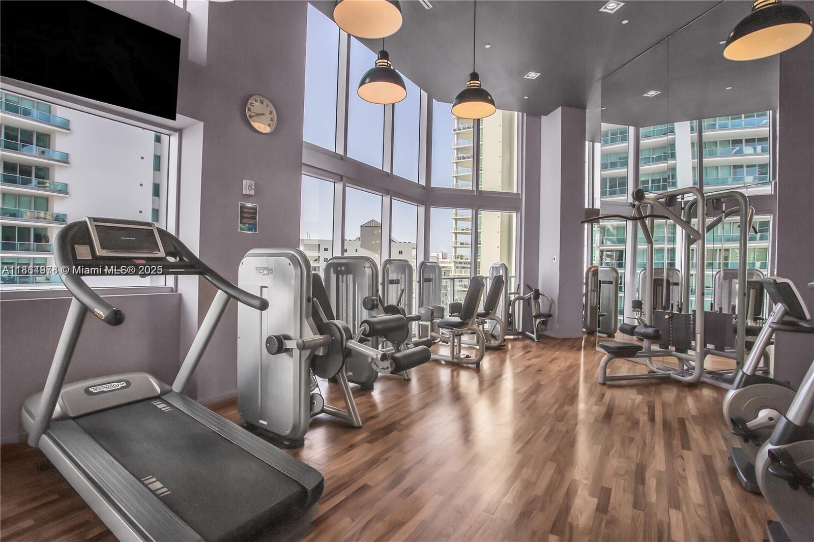 1300 Brickell Bay Dr # 1909