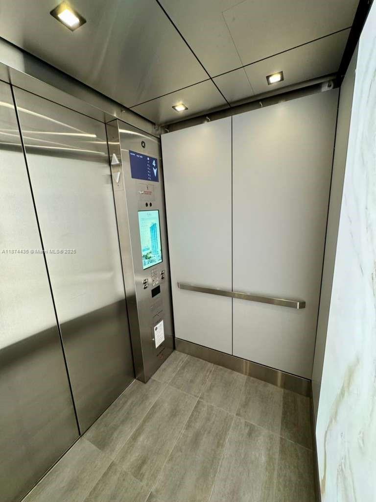 800 Claughton Island Dr # 1003