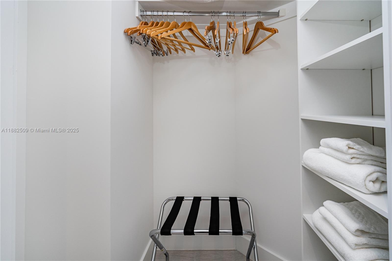 4010 S Ocean Dr # 2709