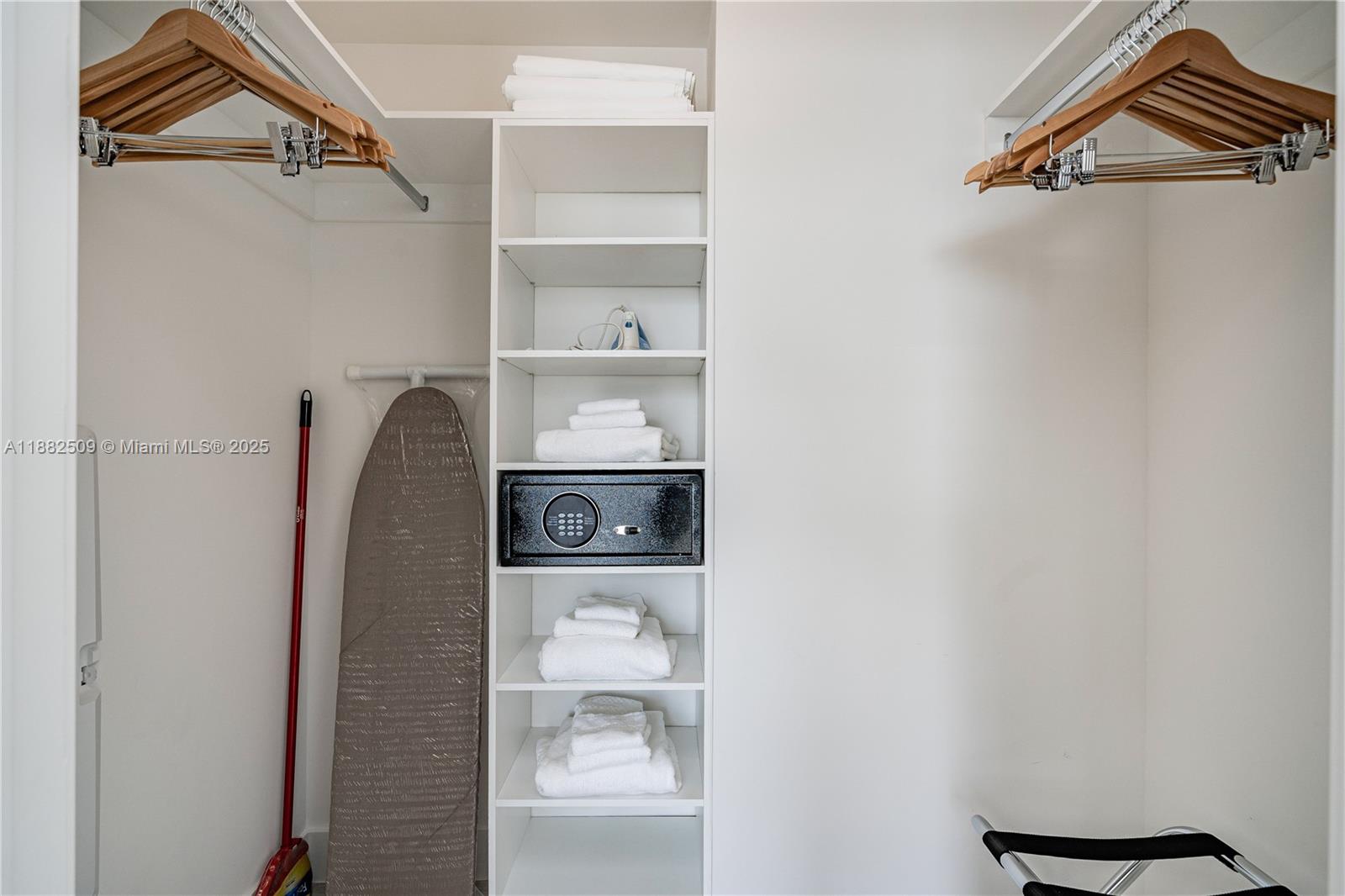 4010 S Ocean Dr # 2709