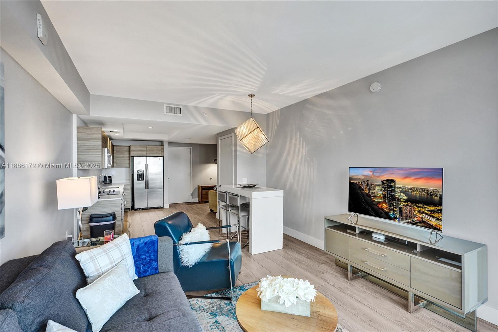 121 NE 34th St # 1406A