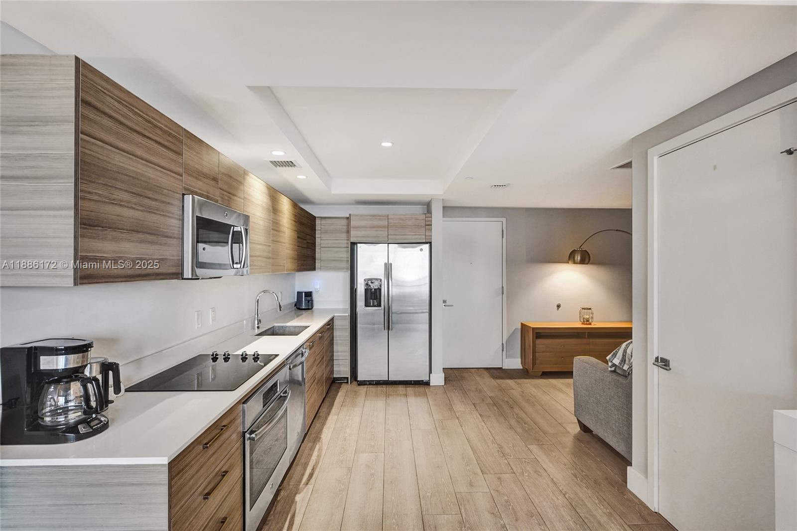 121 NE 34th St # 1406A