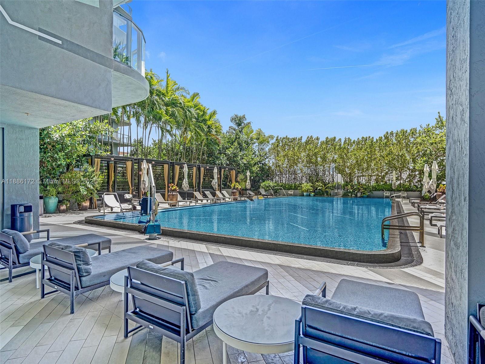 121 NE 34th St # 1406A