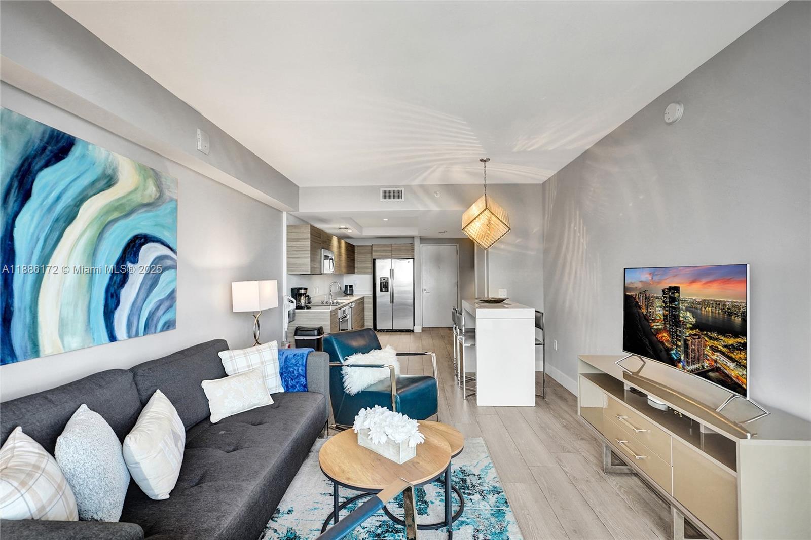 121 NE 34th St # 1406A