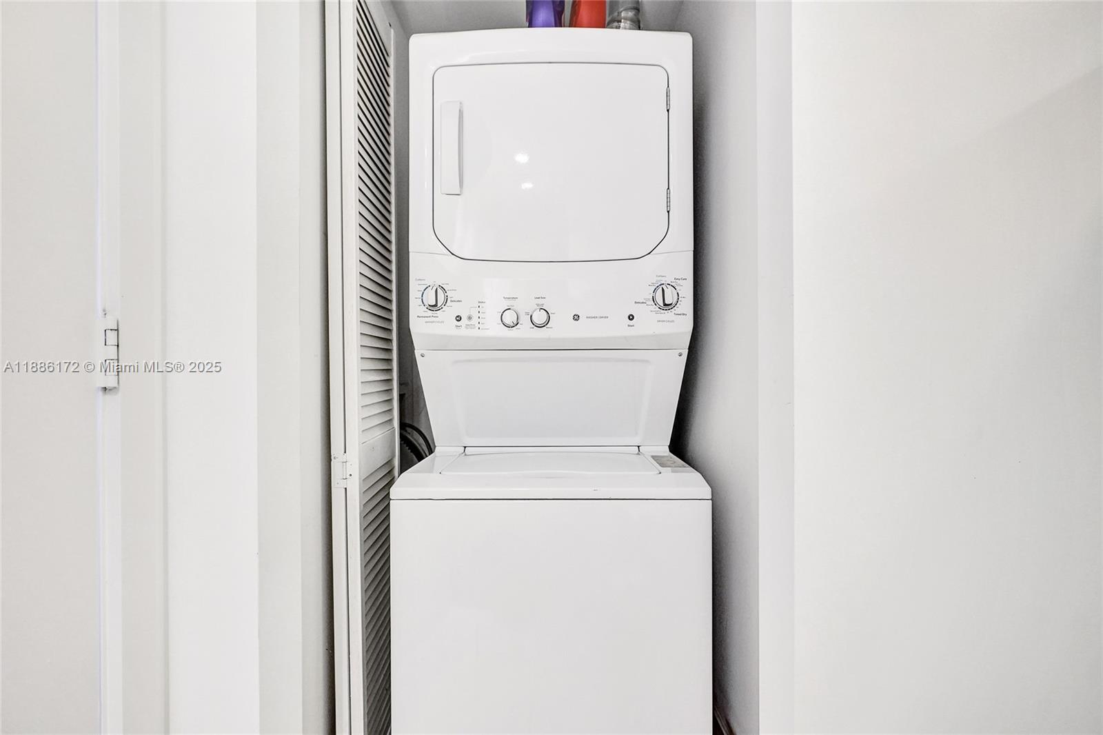 121 NE 34th St # 1406A