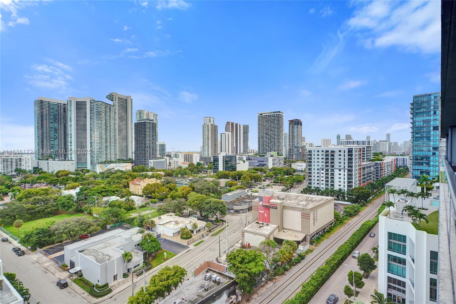 121 NE 34th St # 1406A