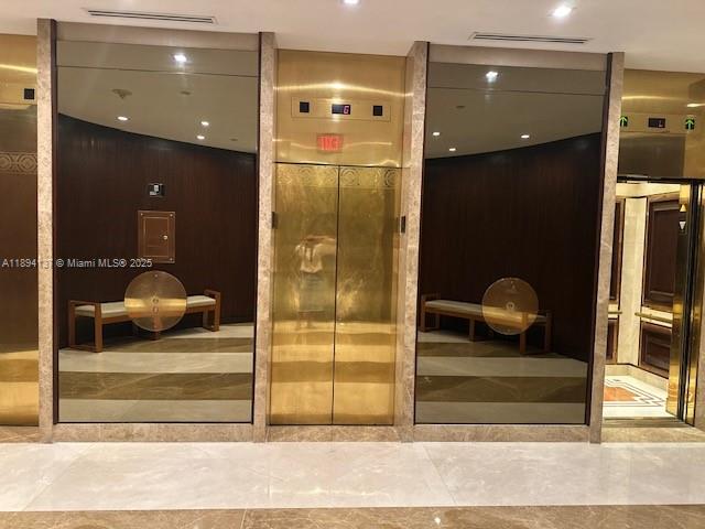 19667 Turnberry Way # 5C