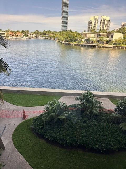 19667 Turnberry Way # 5C