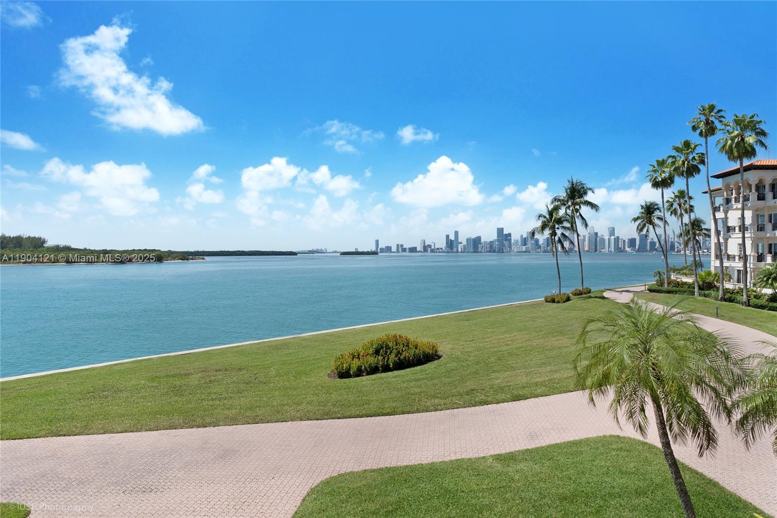4822 Fisher Island Dr # 4822