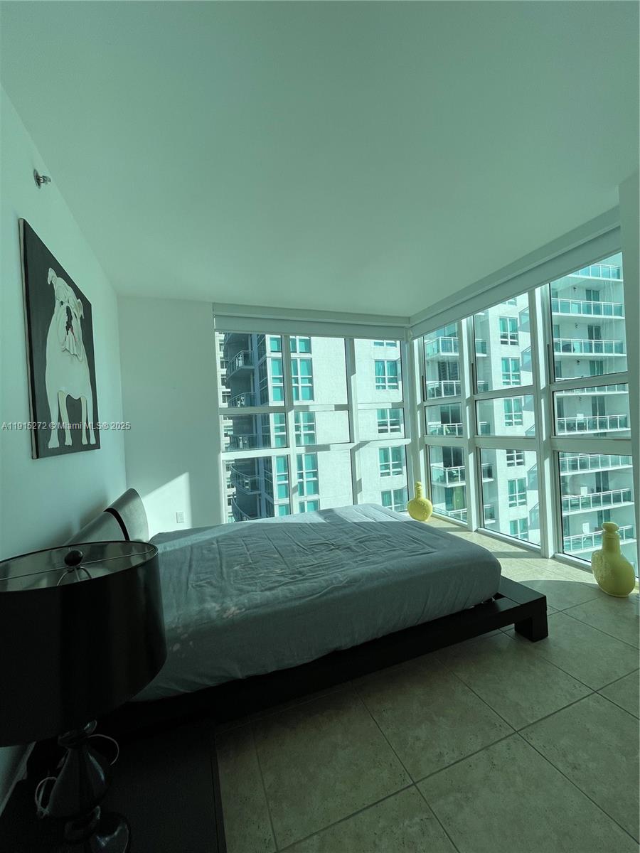 951 Brickell Ave # 1700