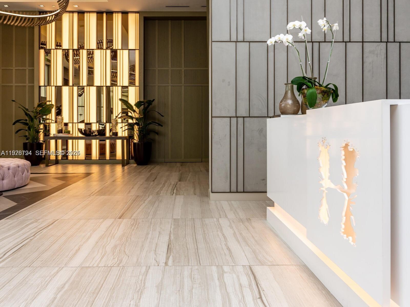 4010 S Ocean Dr # R3105