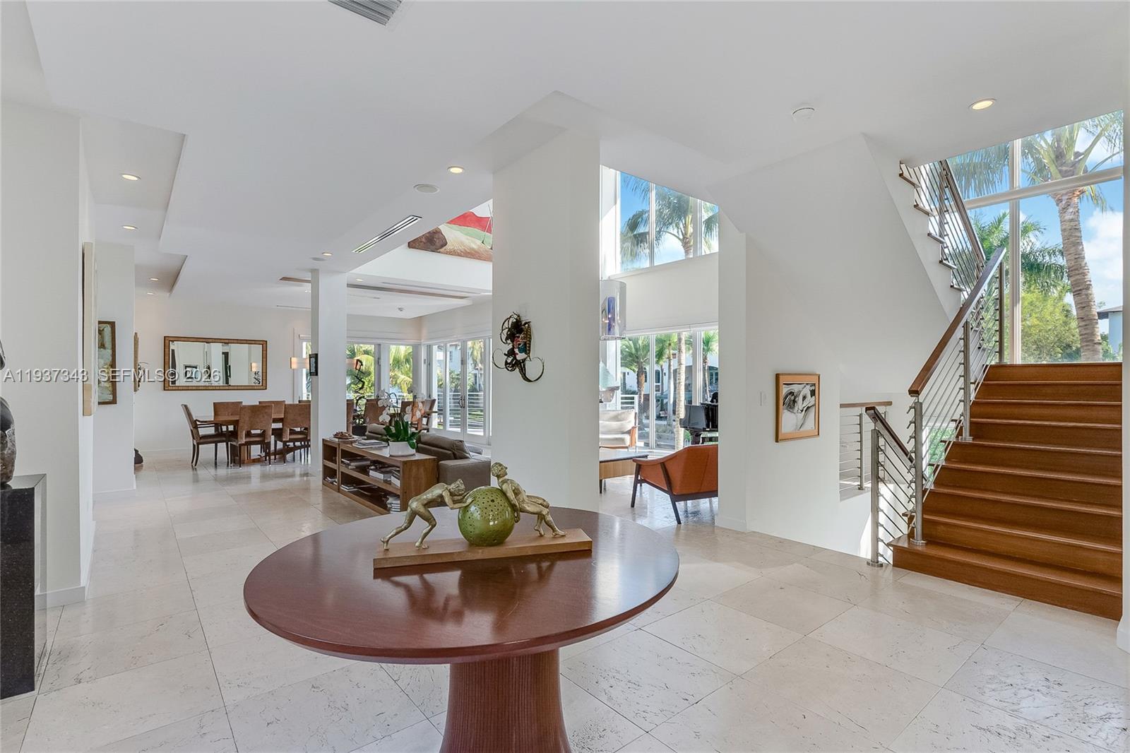 3835 Carole Ct