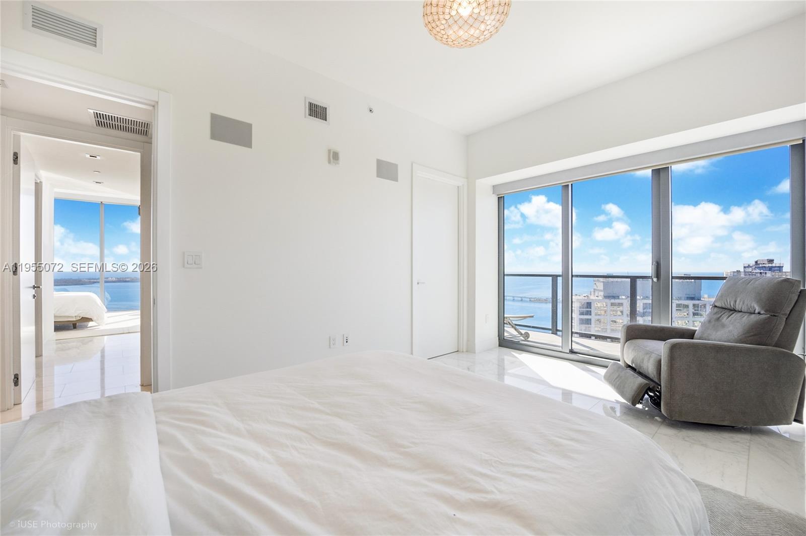 1451 Brickell Ave # 3902