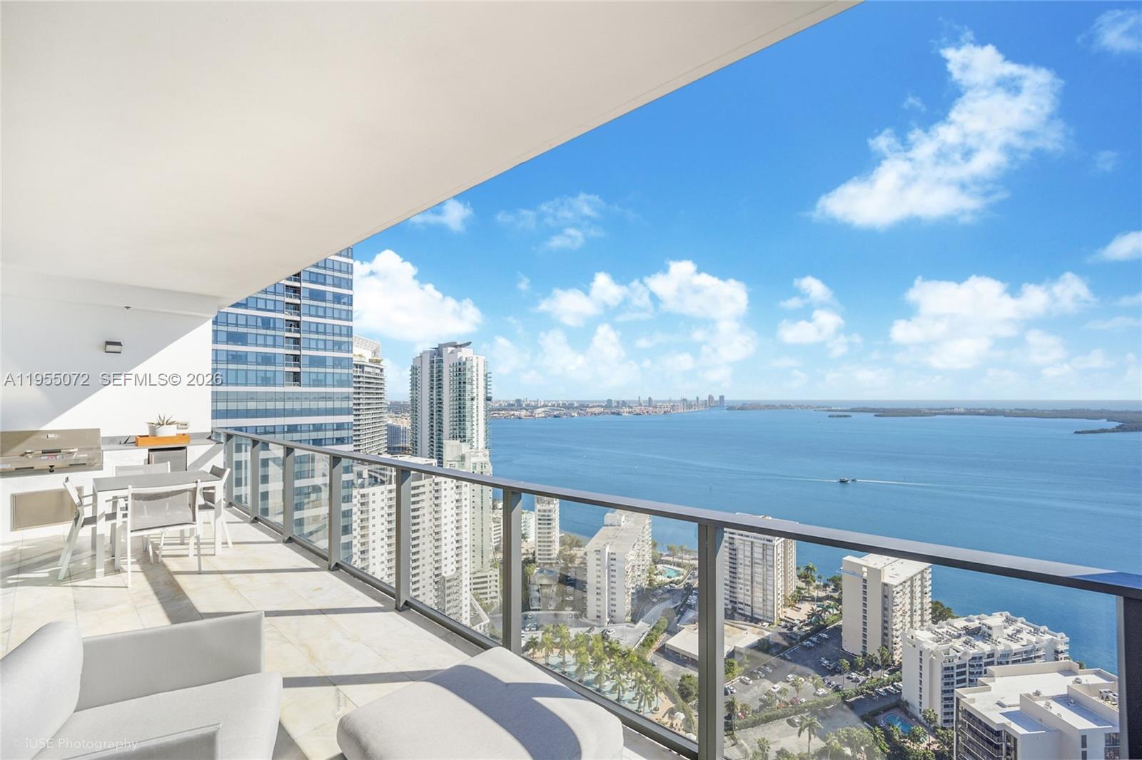 1451 Brickell Ave # 3902