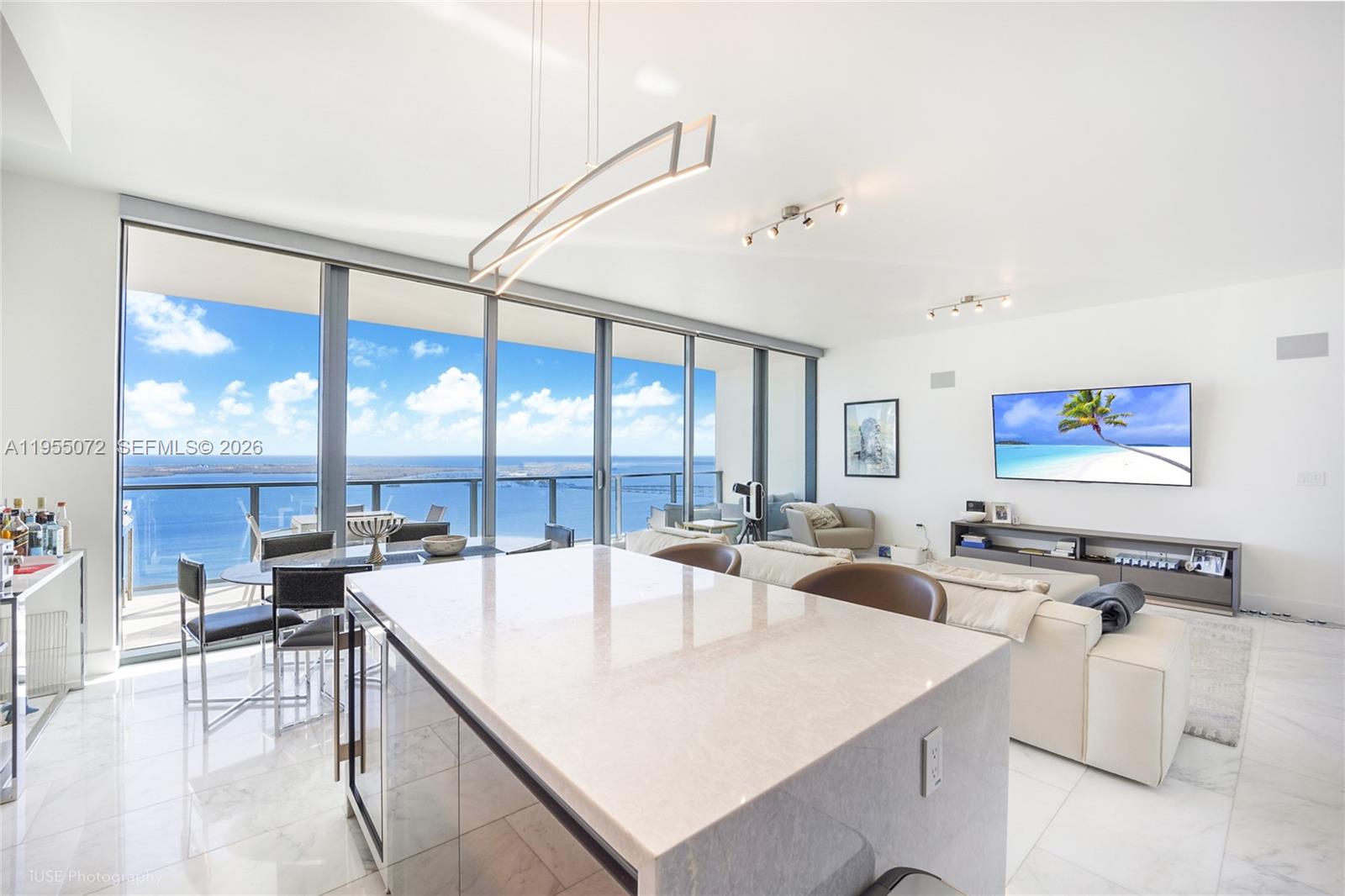 1451 Brickell Ave # 3902