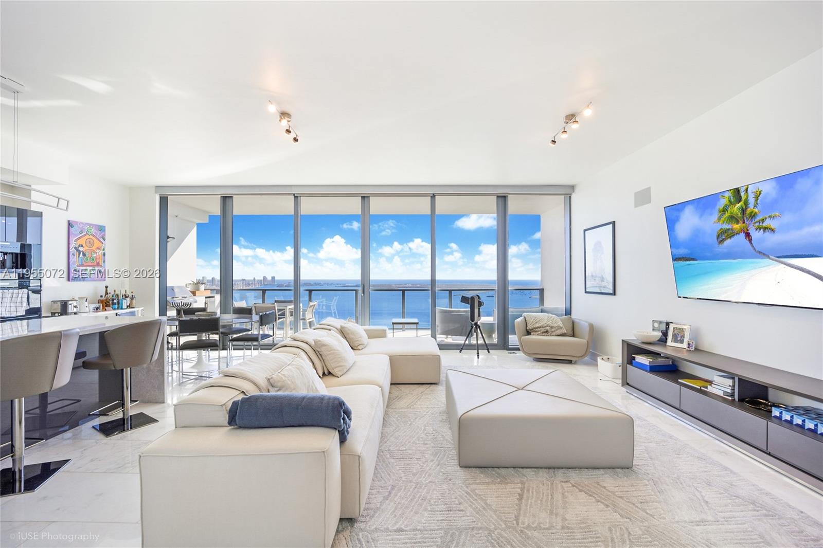 1451 Brickell Ave # 3902