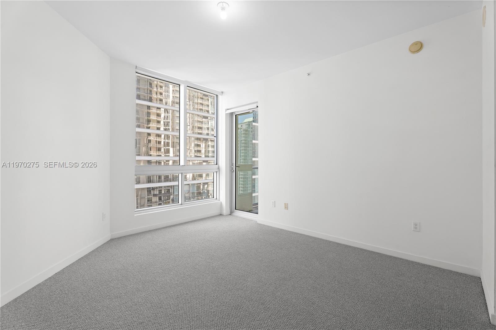 300 S Biscayne Blvd # 2602 Unit: T-2602