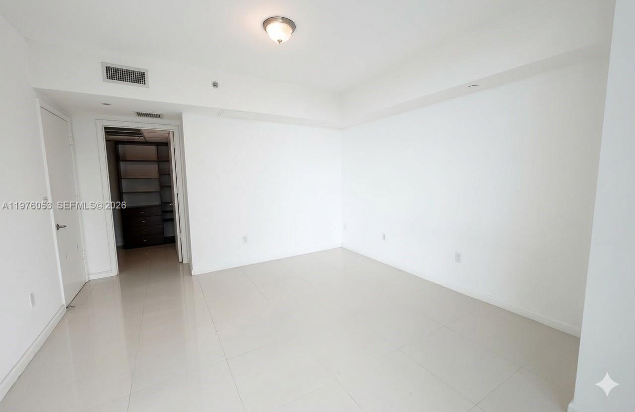 495 Brickell Ave # 5306