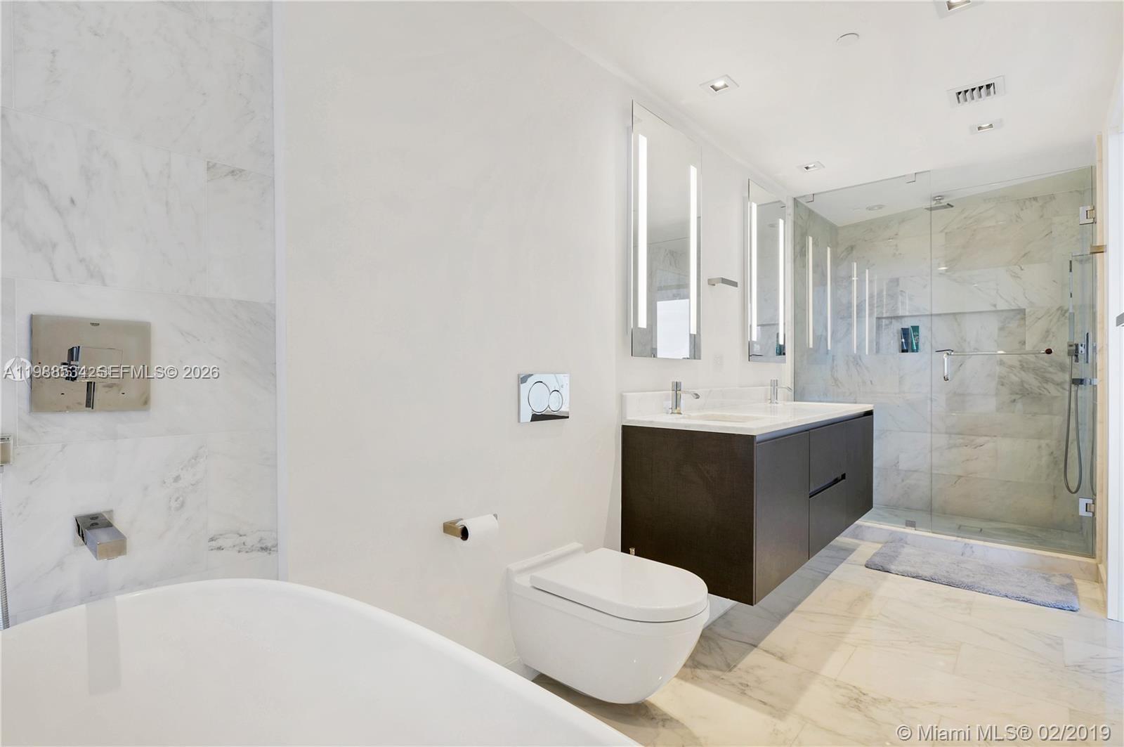 1451 Brickell Ave # 1605