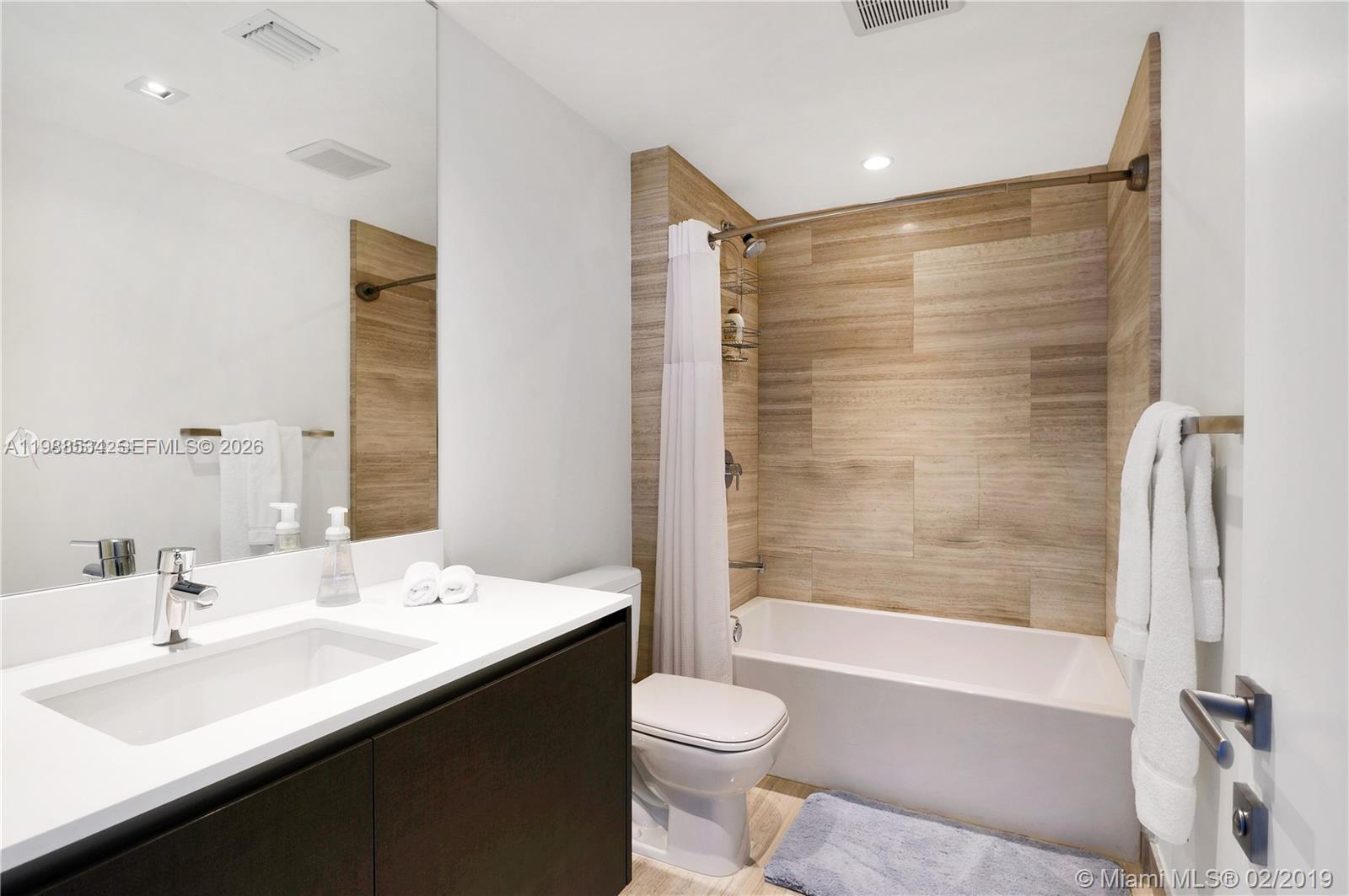 1451 Brickell Ave # 1605