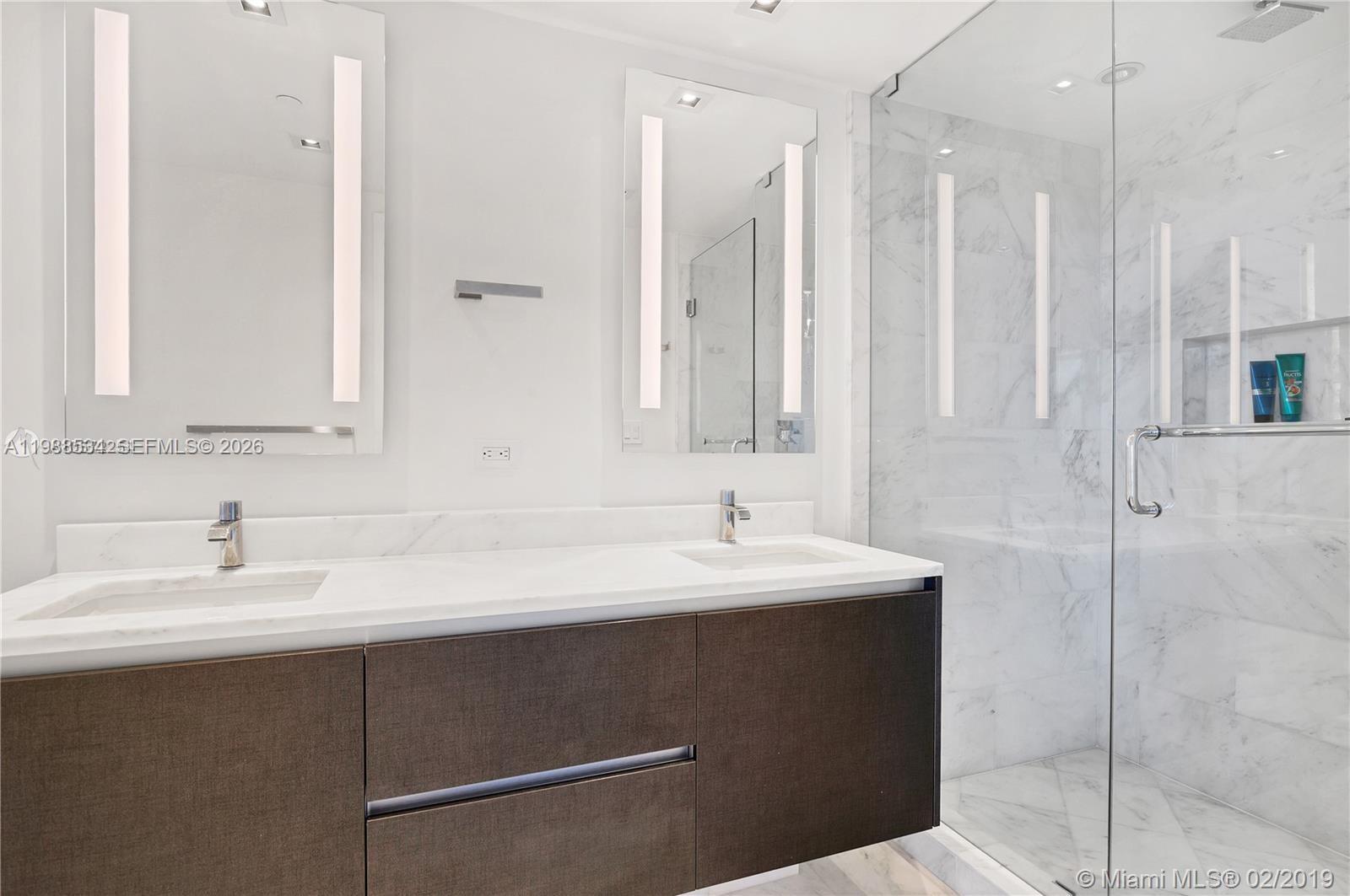 1451 Brickell Ave # 1605