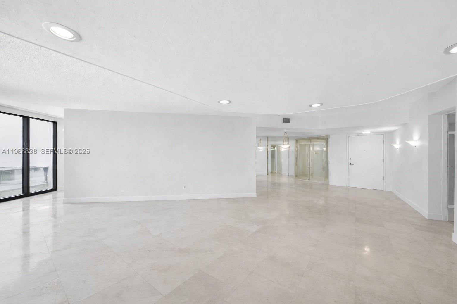 19667 Turnberry Way # 6A