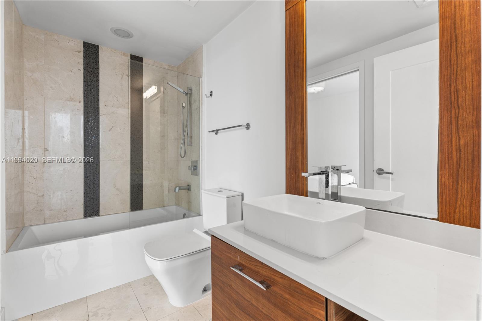 601 NE 27th St # 1202