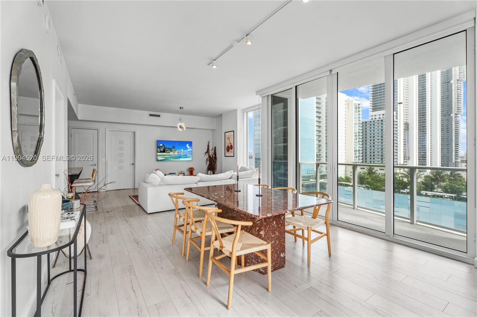 601 NE 27th St # 1202