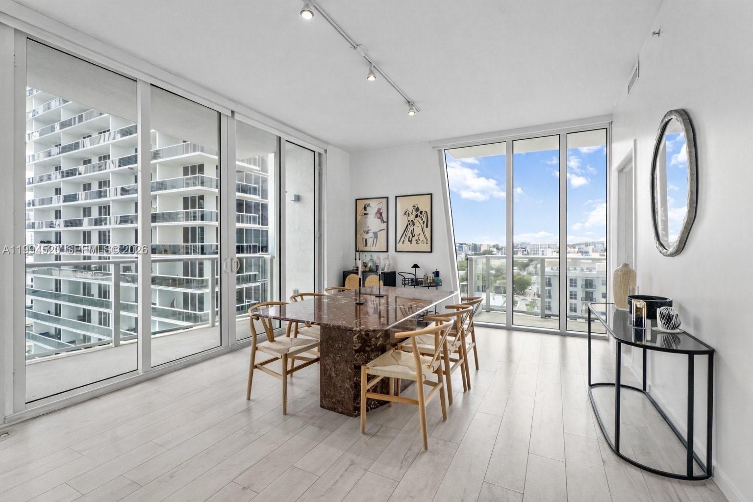 601 NE 27th St # 1202