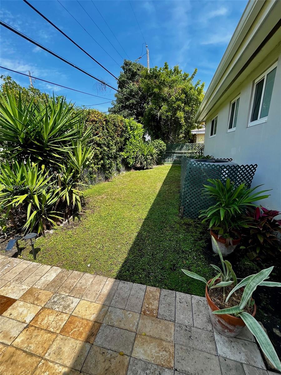 411 Alesio Ave