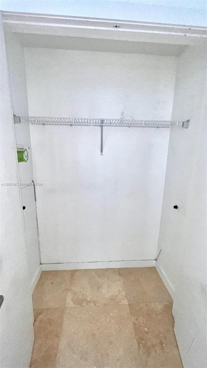 1050 BRICKELL AV # 1408