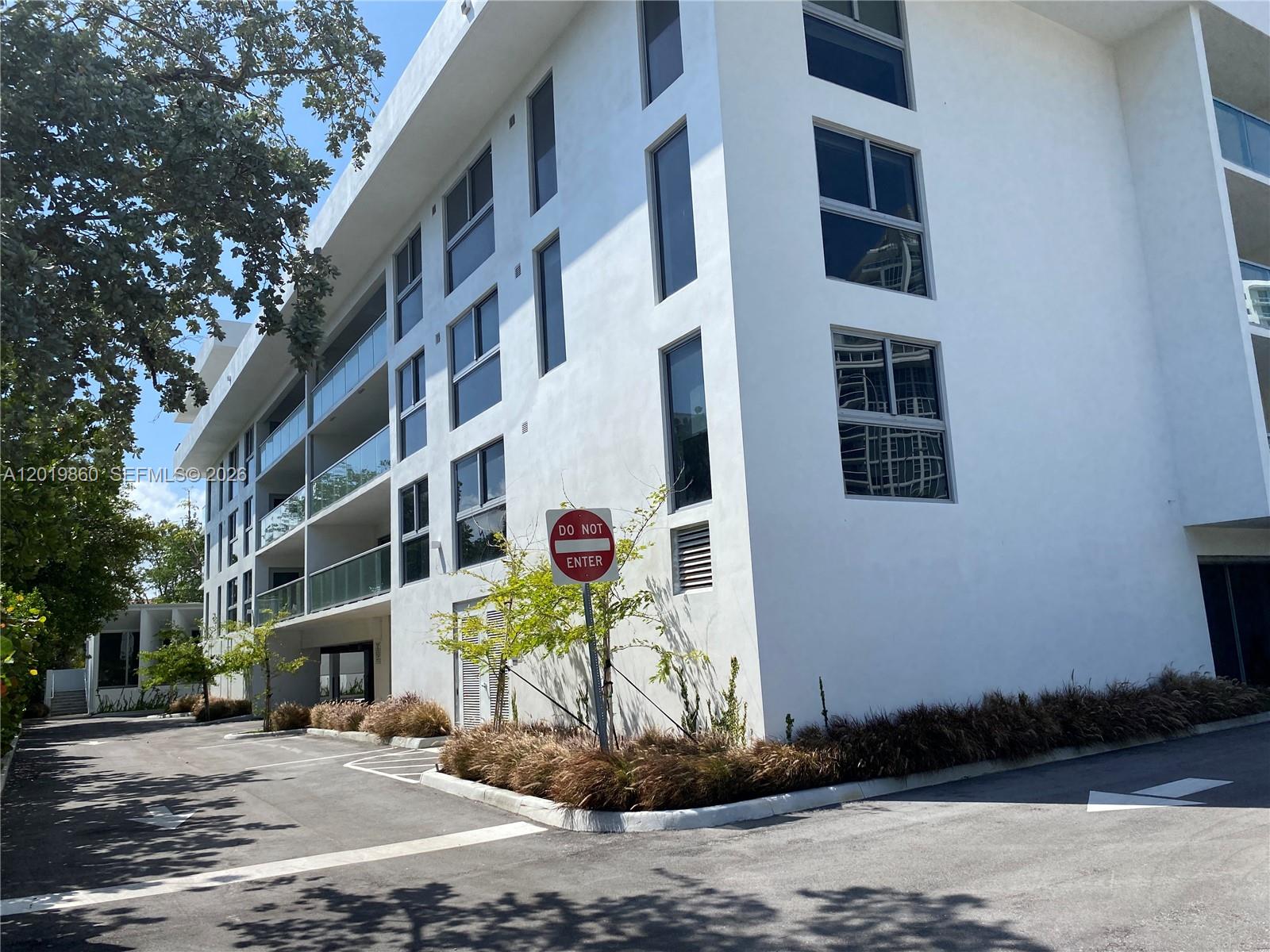 10250 Collins Avenue # 407