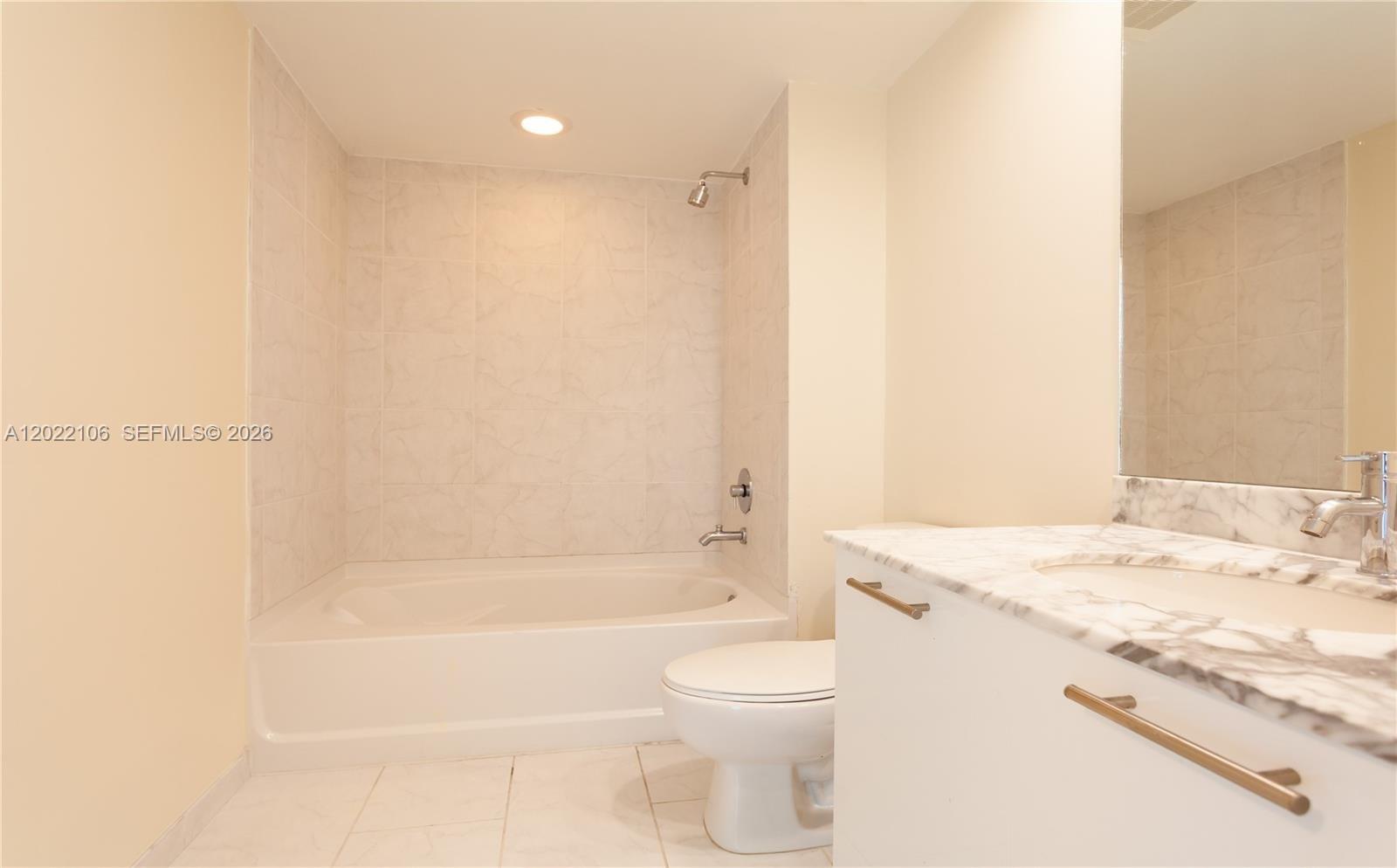 951 Brickell Ave # 4009