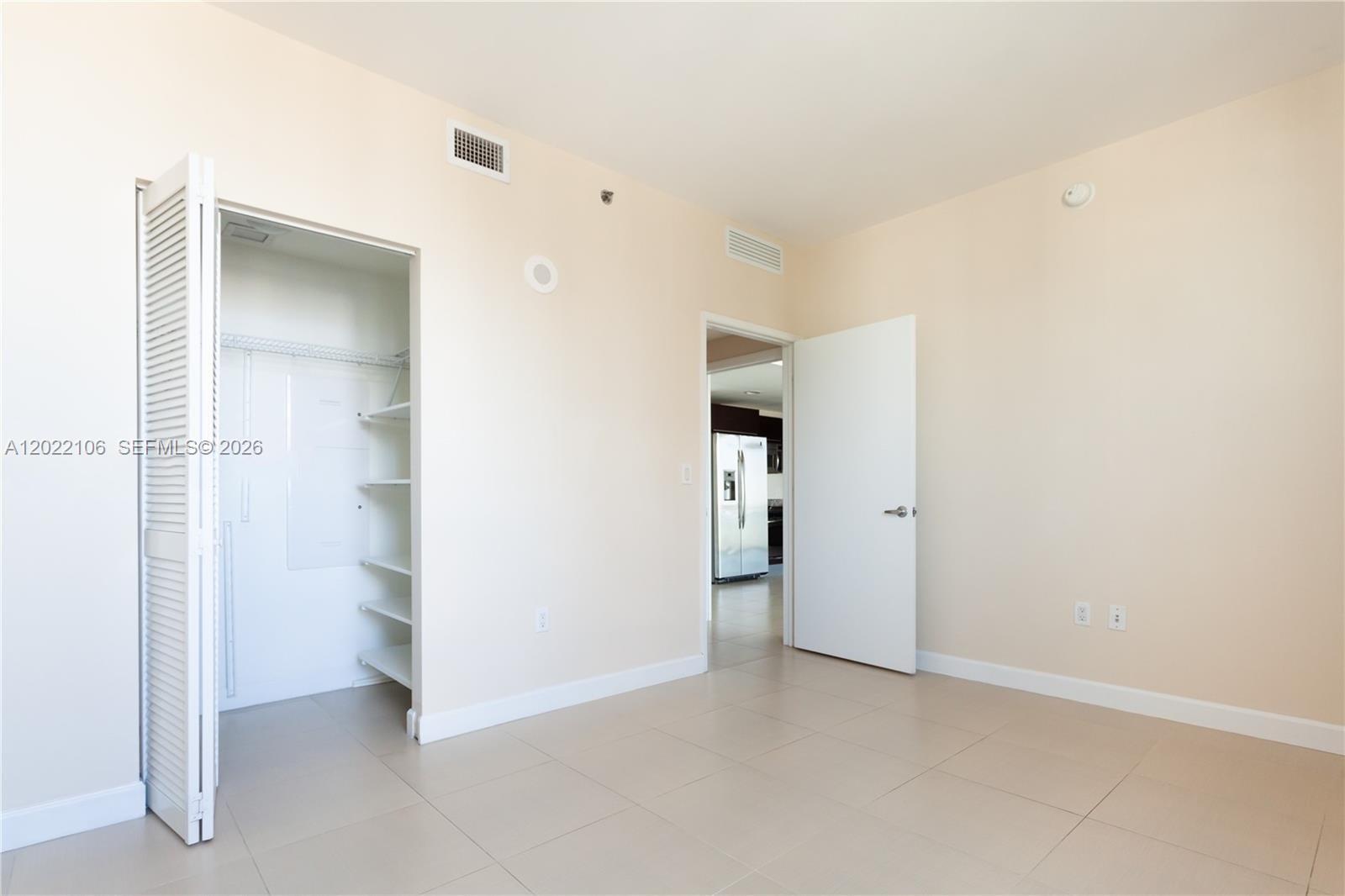 951 Brickell Ave # 4009