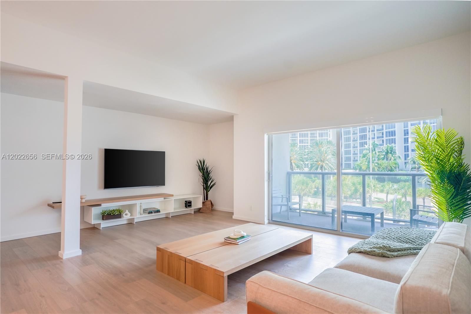 10250 Collins Avenue # 412