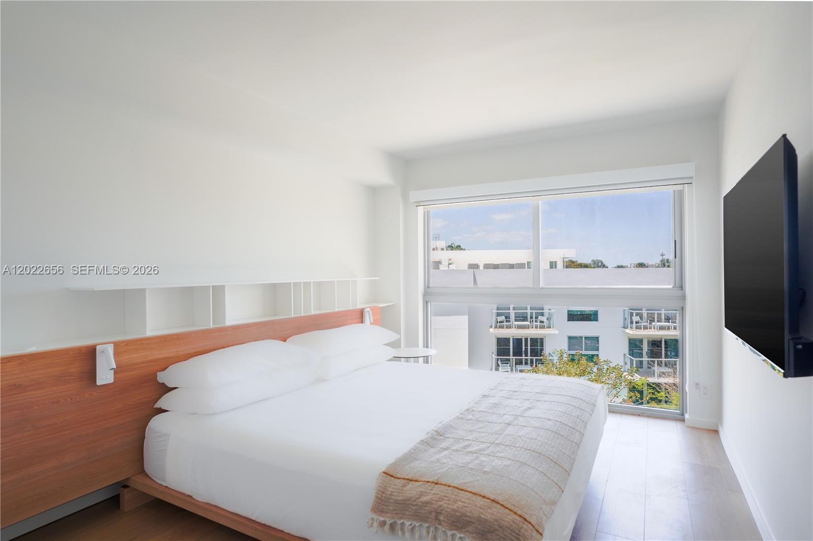 10250 Collins Avenue # 412