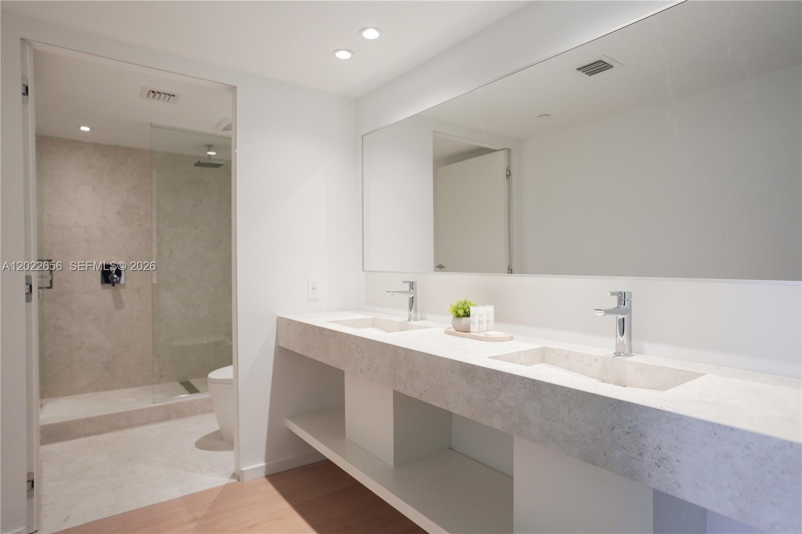 10250 Collins Avenue # 412
