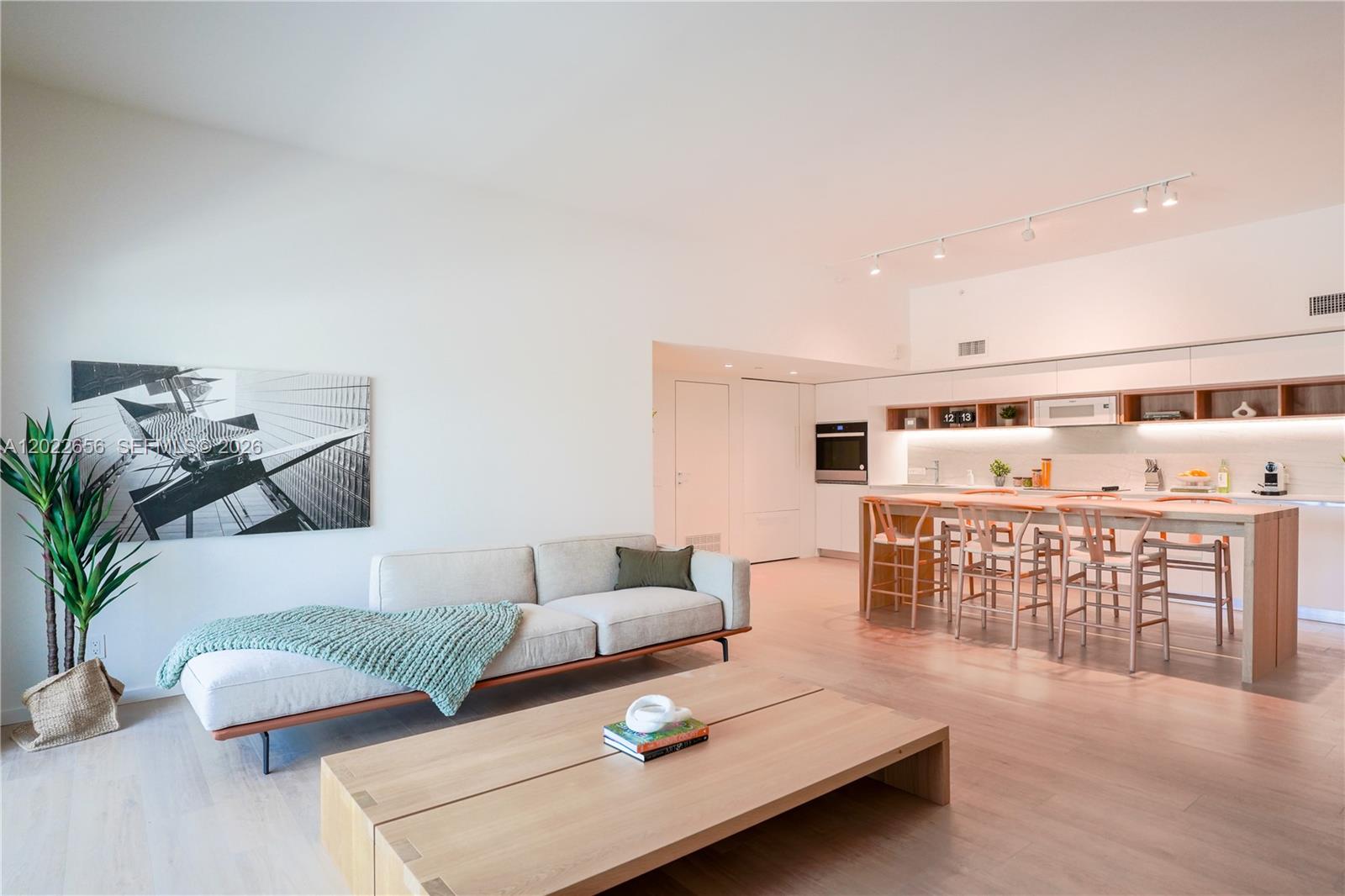 10250 Collins Avenue # 412