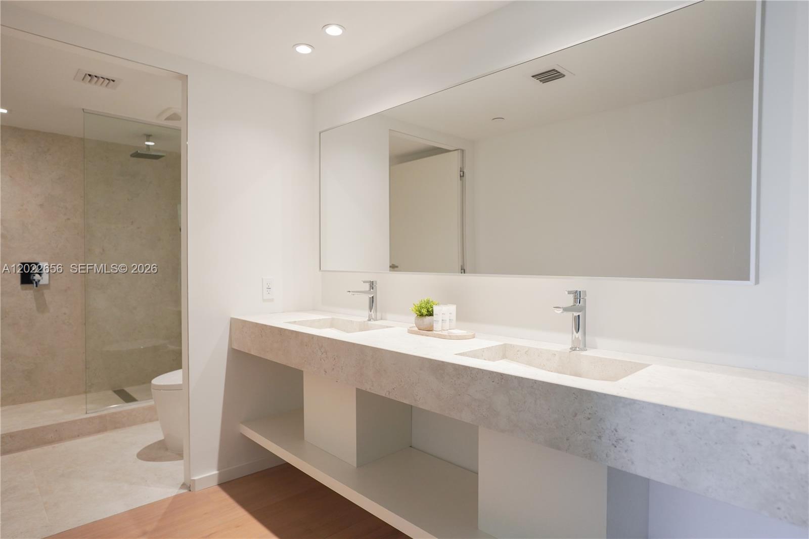 10250 Collins Avenue # 412