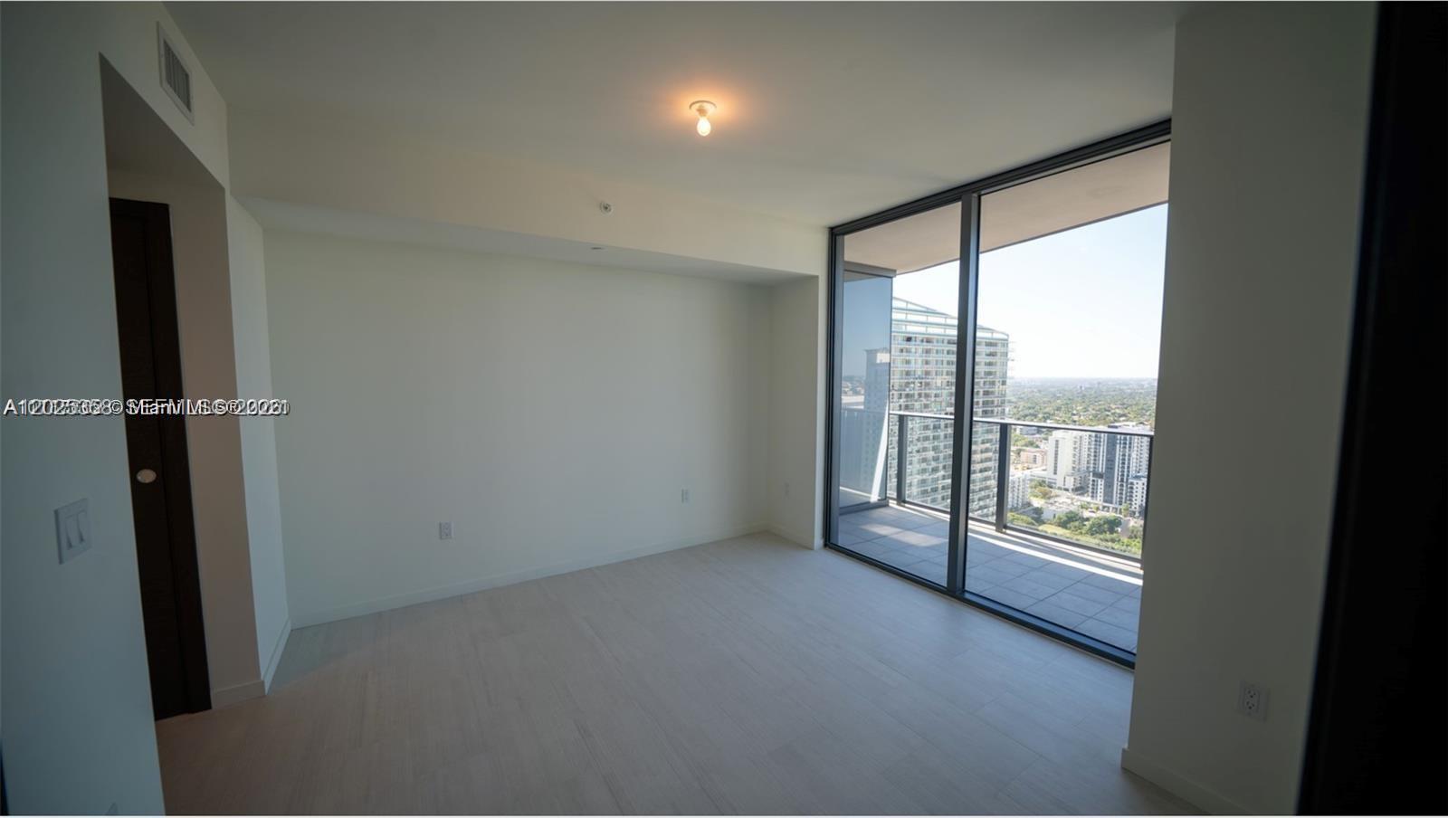 1000 Brickell Plz # 3411