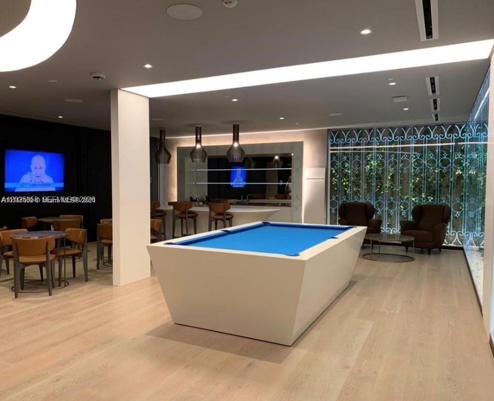 1000 Brickell Plz # 3411