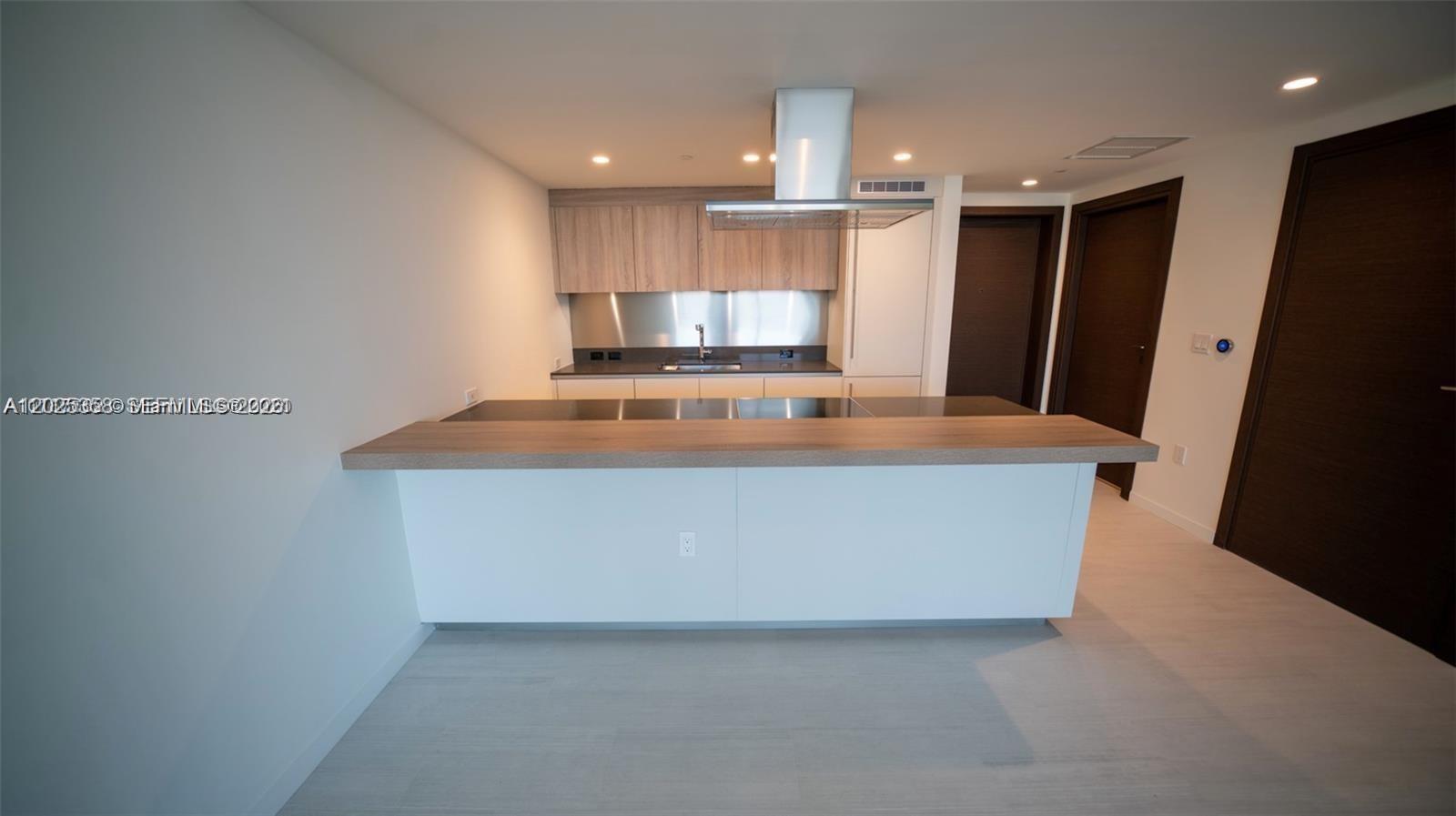 1000 Brickell Plz # 3411